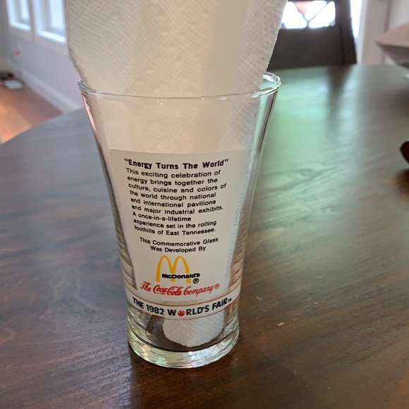 1982 World’s Fair Vintage Collector’s Glass - Picture 4 of 5